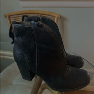 Timberland Women's Black Leather Ankle Boots